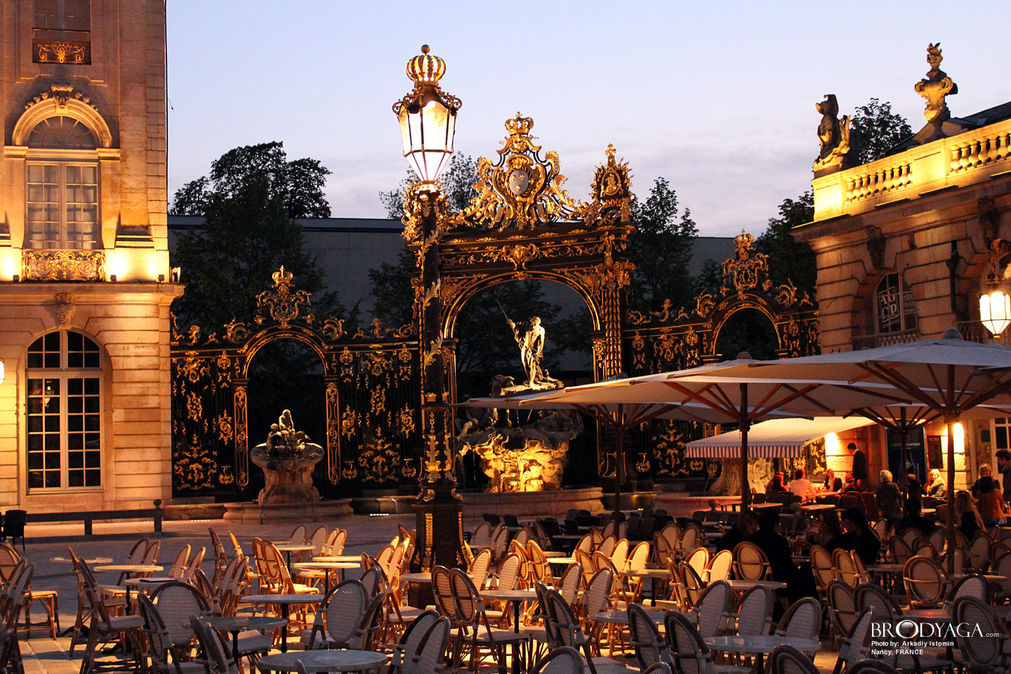 Place Stanislas by night